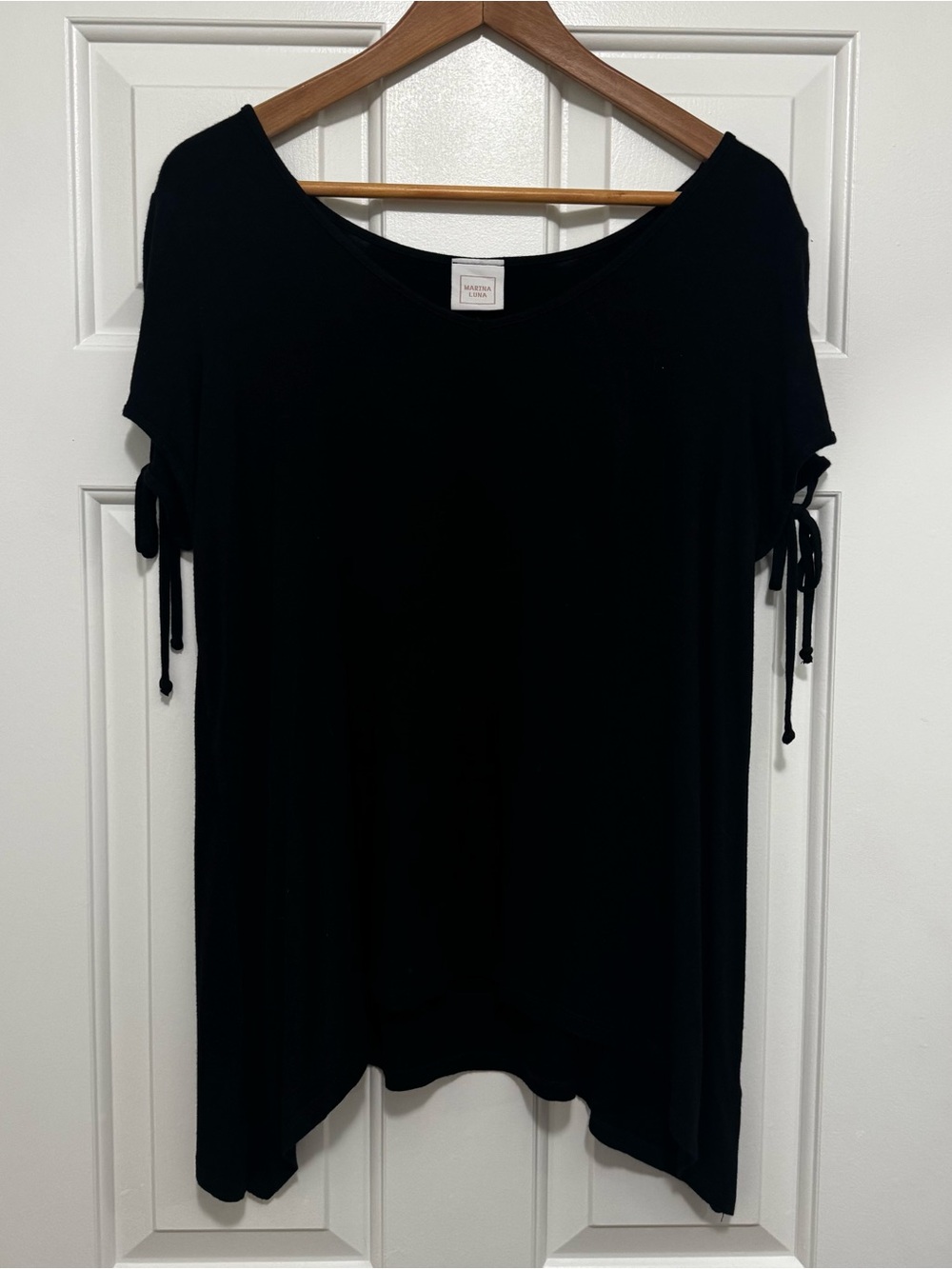Marina Luna Black Short-Sleeve Tie-Sleeve Tunic Top